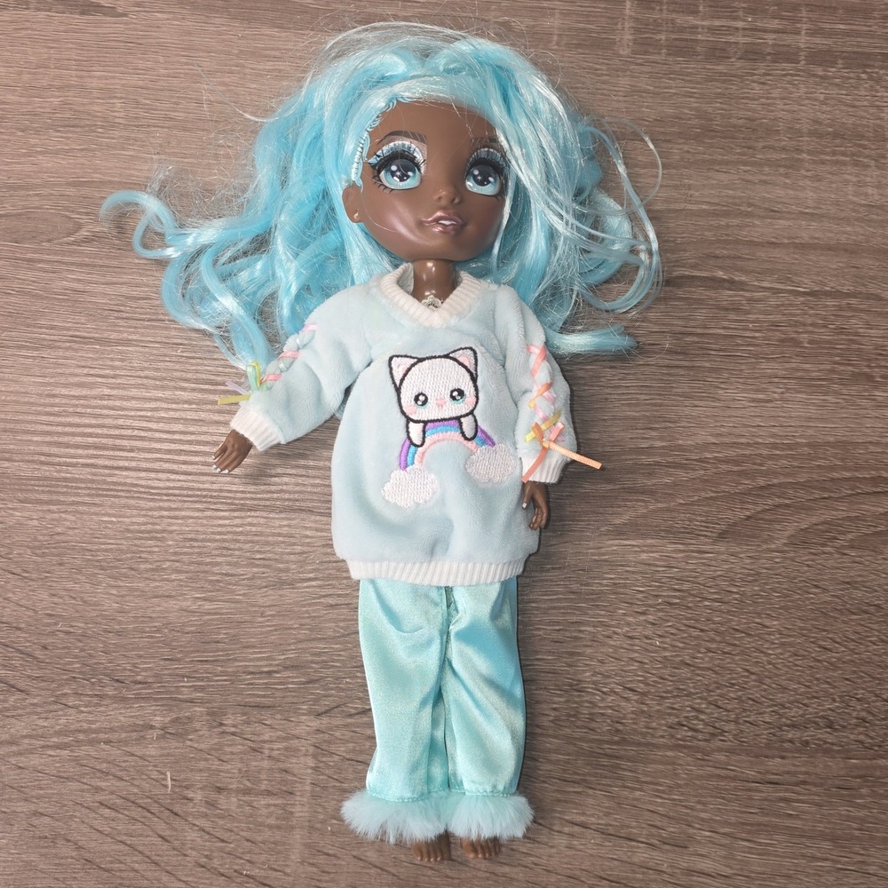 Rainbow High Slumber Party Robin Sterling Doll Blue Hair Cat Pajamas MGA 2614